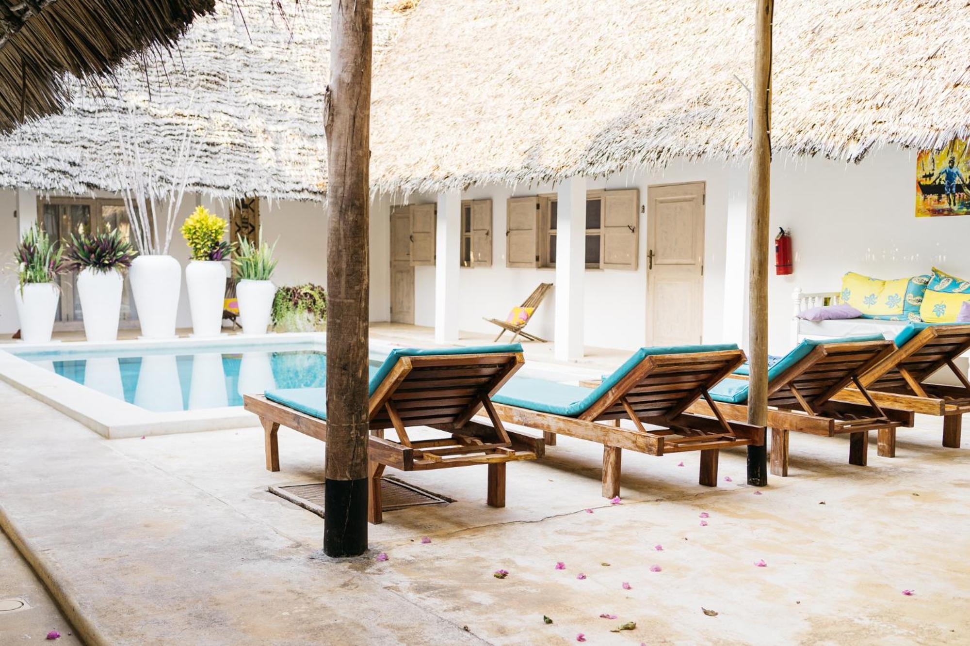 Sharazad Boutique Hotel ジャンビアニ エクステリア 写真