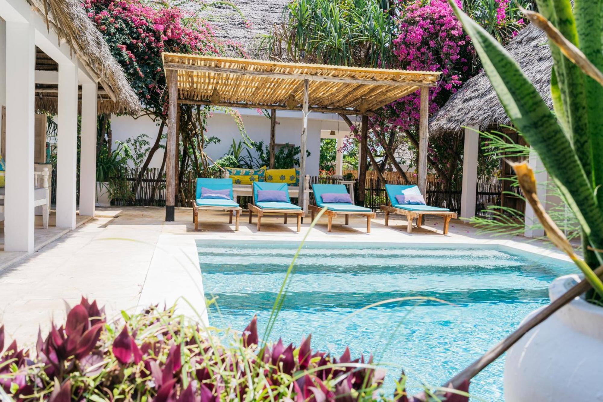 Sharazad Boutique Hotel ジャンビアニ エクステリア 写真