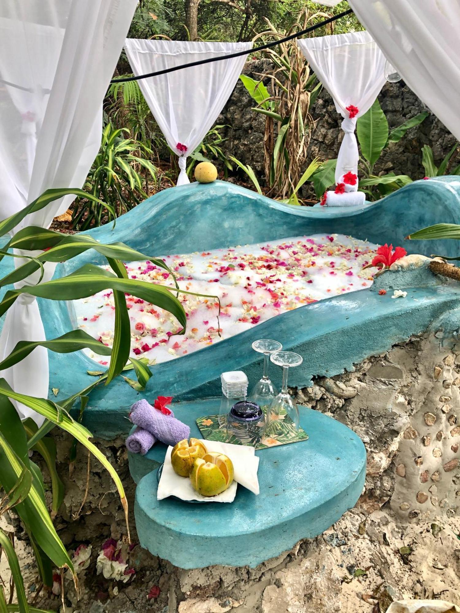 Sharazad Boutique Hotel ジャンビアニ エクステリア 写真