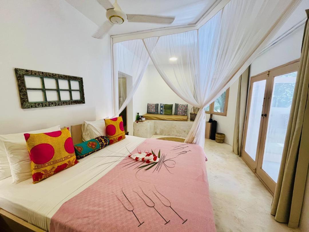 Sharazad Boutique Hotel ジャンビアニ エクステリア 写真